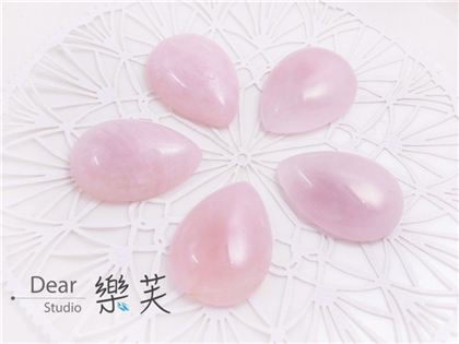 微瑕出清~18x25mm水滴型蛋面粉水晶